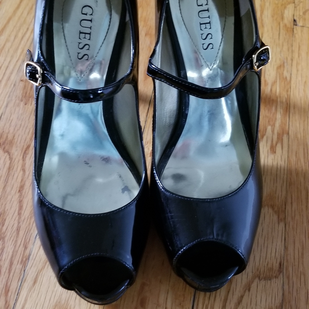 Heels - Picture 2 of 3